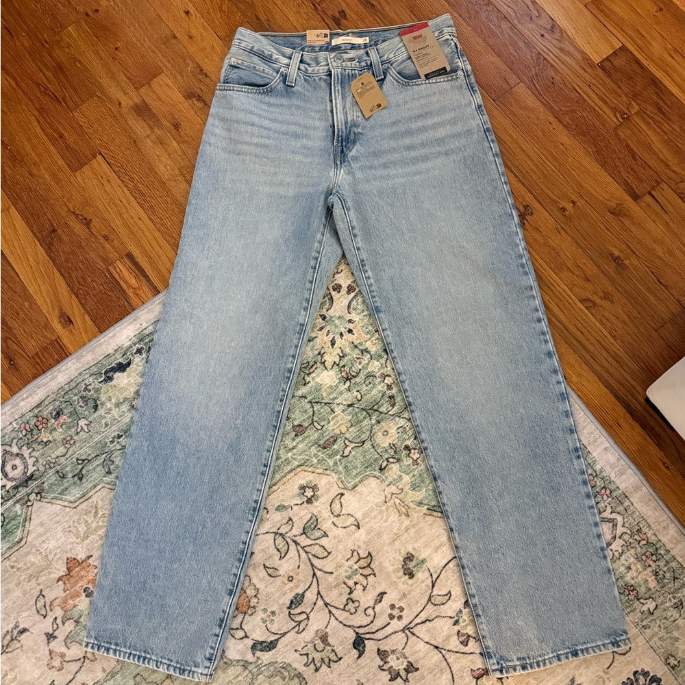Levi's Straight Leg Women's Jeans